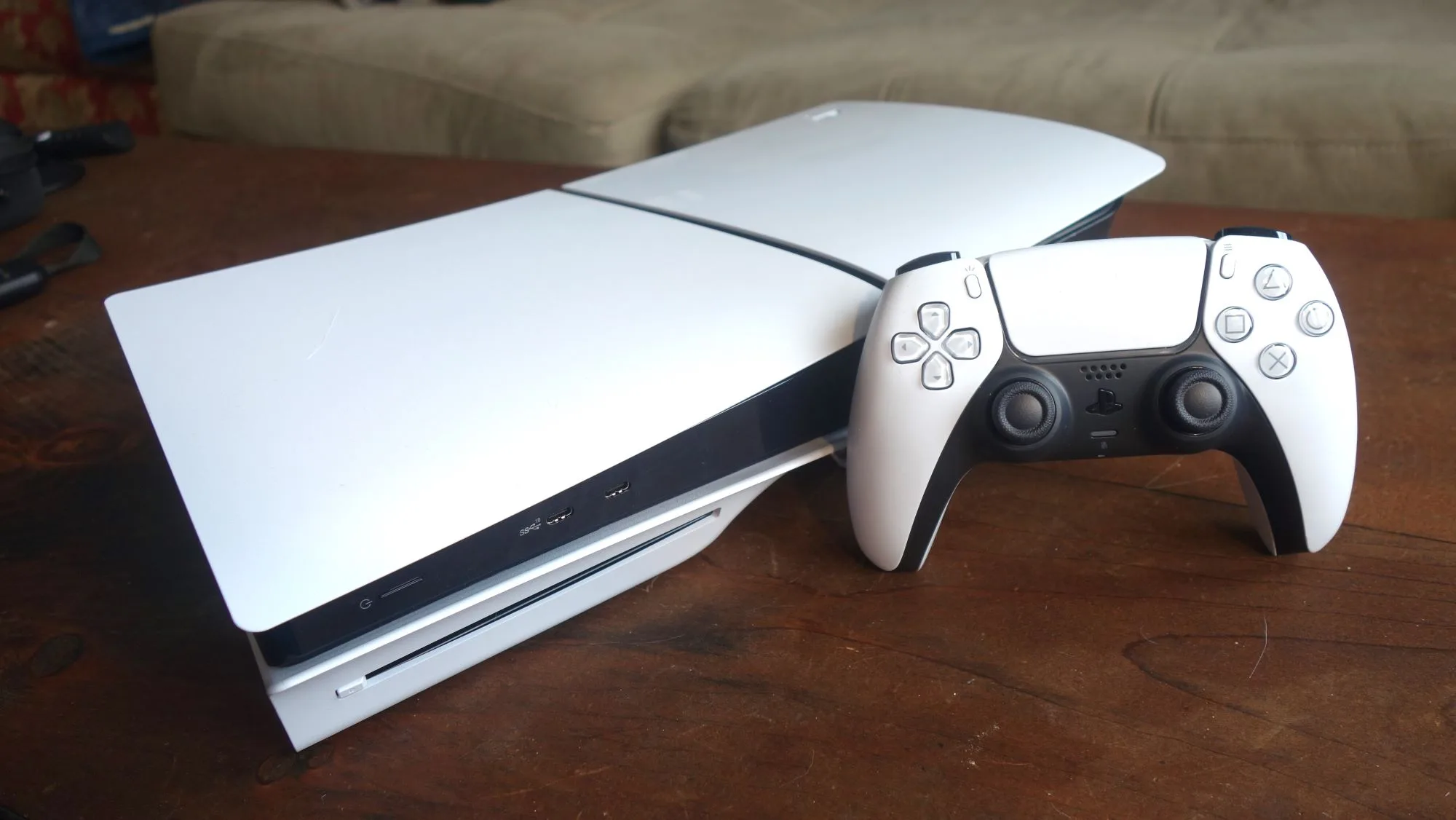 PlayStation 5 mit DualSense Controller